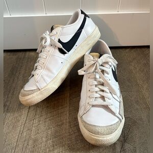 Nike Women’s Low Blazer ‘77 Sneakers